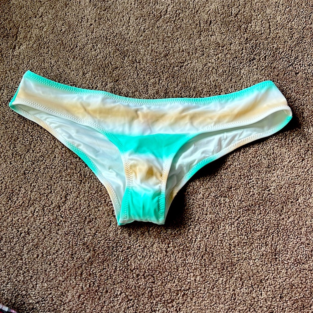 Scrunch bottom